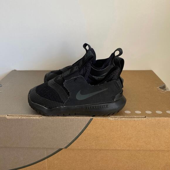 Nike Flexrunner Triple Black Toddler Sneakers - SZ 5 C - Picture 5 of 8